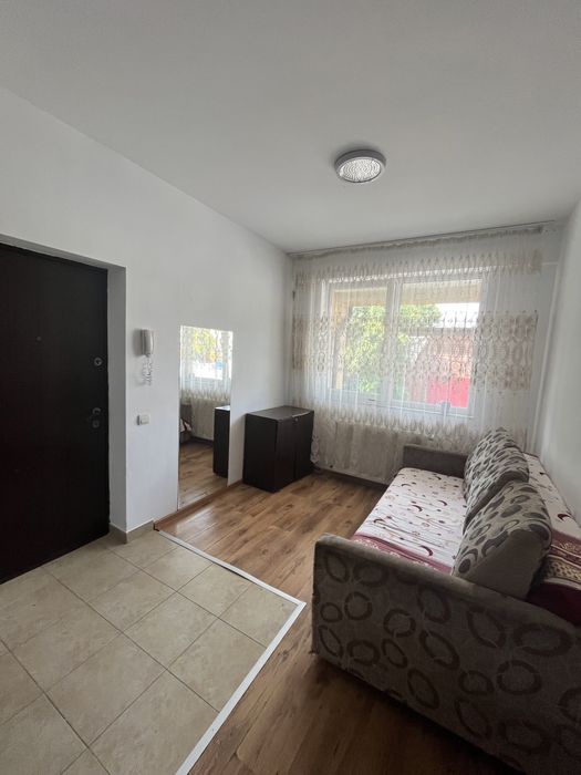 Închiriez garsoniera,zona Carrefour Colentina