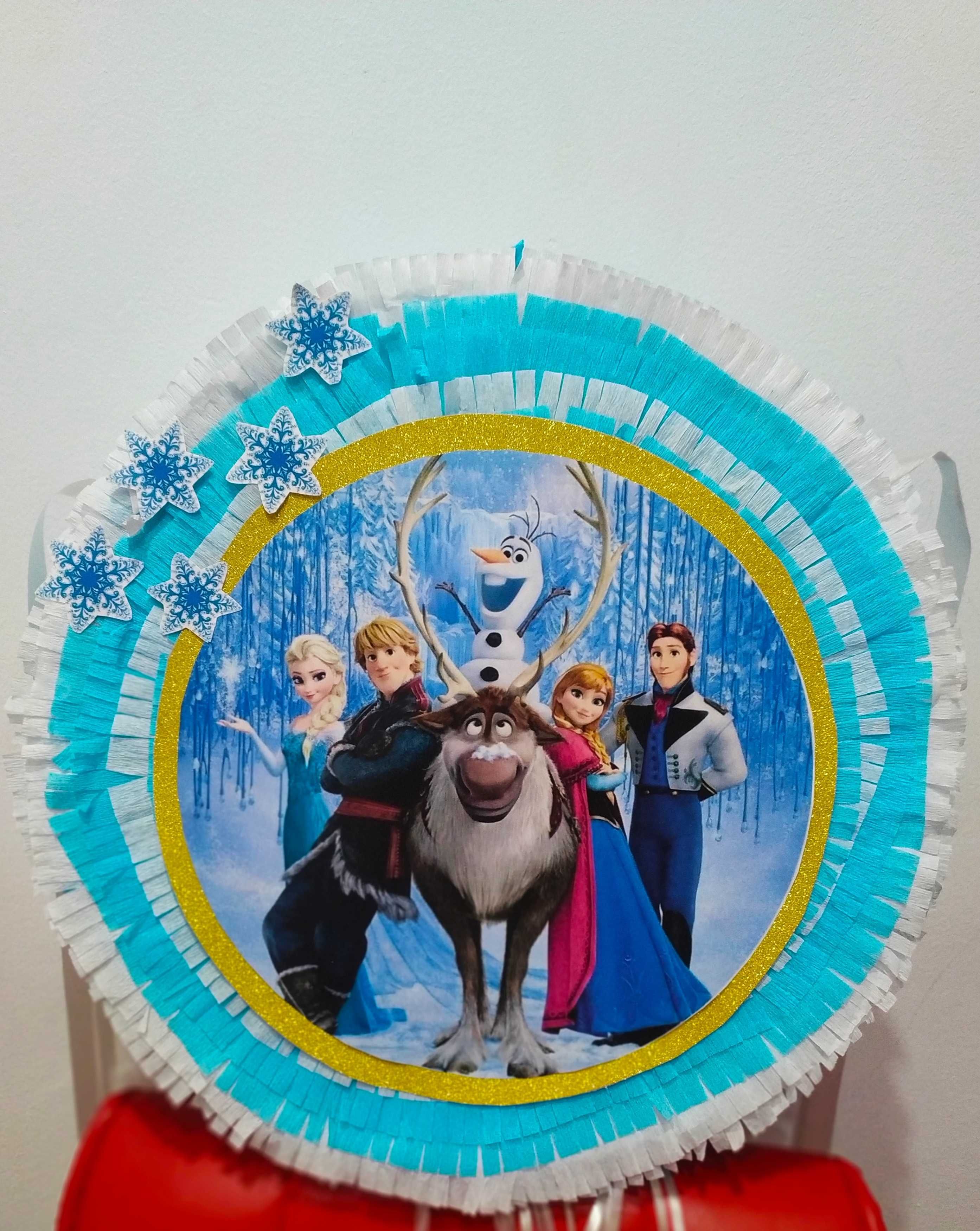 Pinata Frozen. Pinata Elsa.