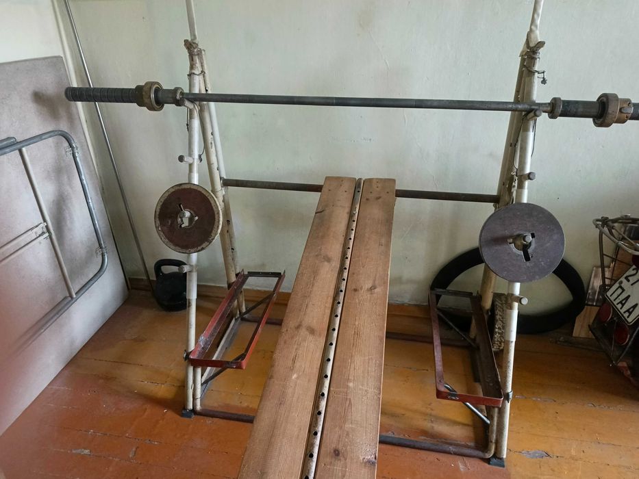 Штанга (Гриф) со стойкой, замками и блинами