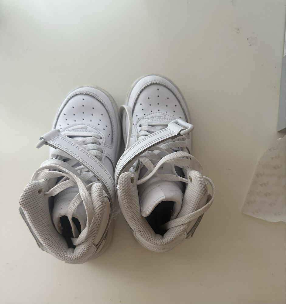 Adidasi Nike Air Force 1
