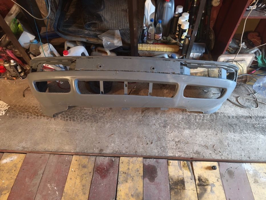 Бампер Ауди 80б4