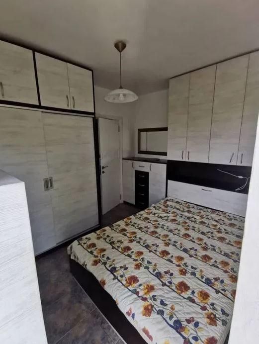 Двустаен апартамент, под наем, Център