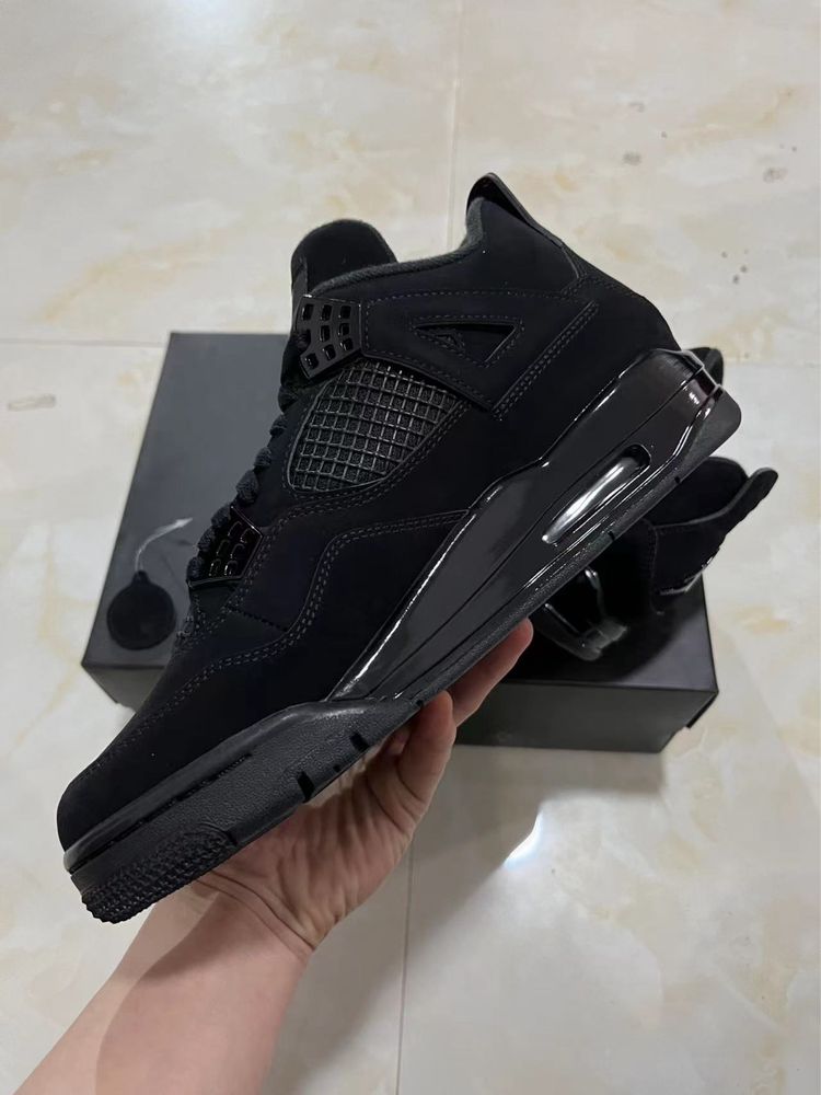 Air Jordan 4 Retro “Black Cat”