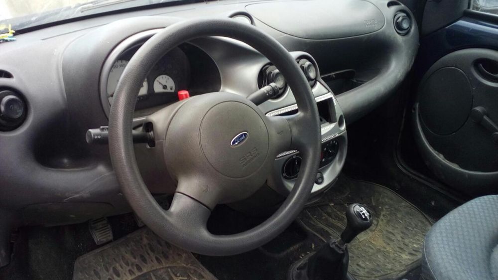 Форд КА Ford KA 1.3 с кожен ел .шибедах продавасе само на части 2003 г