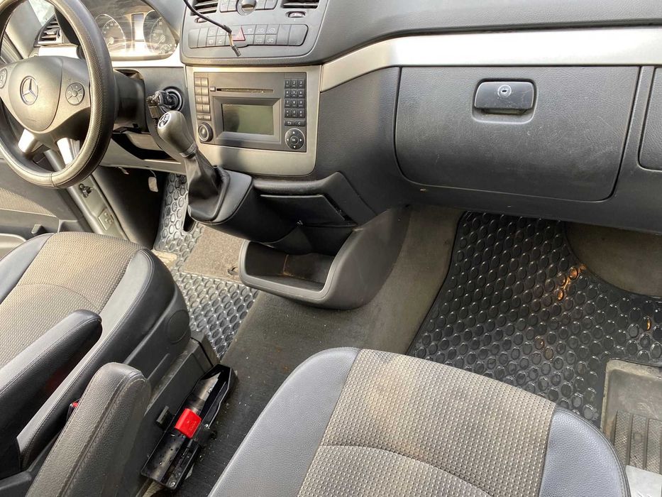 Dezmembrez Vito/Viano 116 W639 2.2CDI euro 5 4MATIC 4x4/Interior Viano