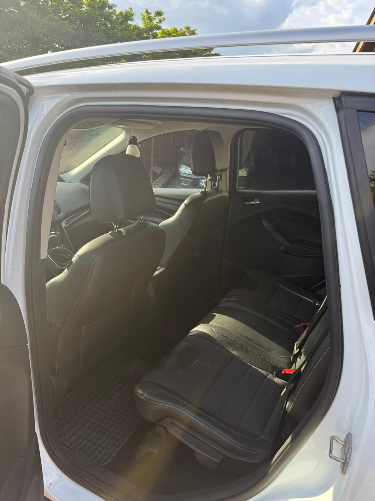 Ford Kuga 2013 2.0 TDCI Manualā