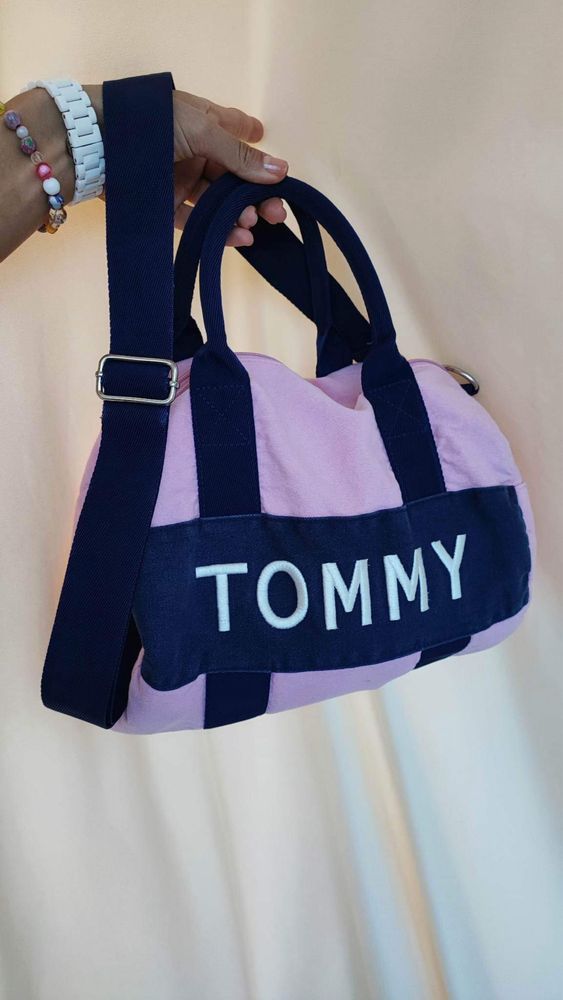 Дамска спортна чанта Tommy