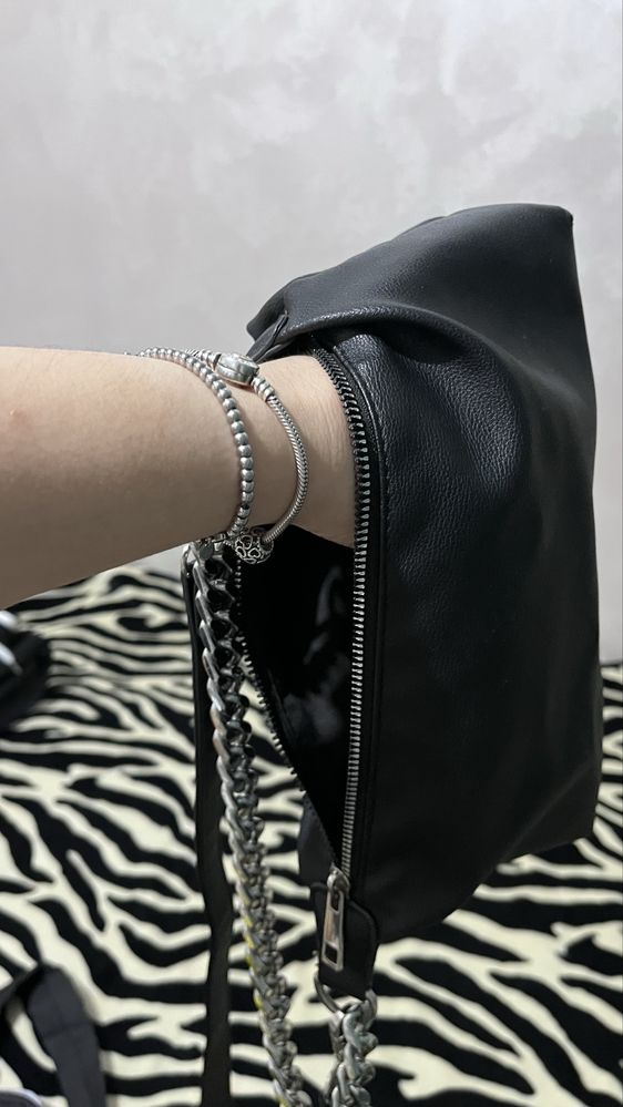 Сумка ZARA, барсетка в отличном состоянии