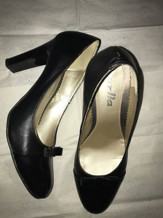 Pantofi eleganți din piele naturală