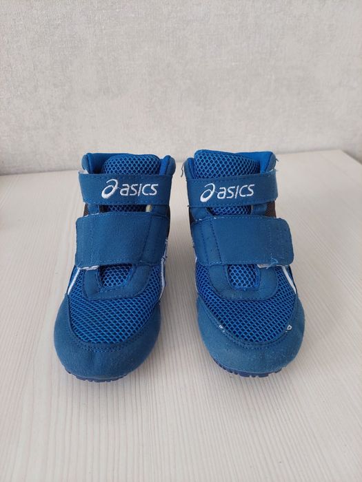 Борцовка сатылады 33,37,38 размер