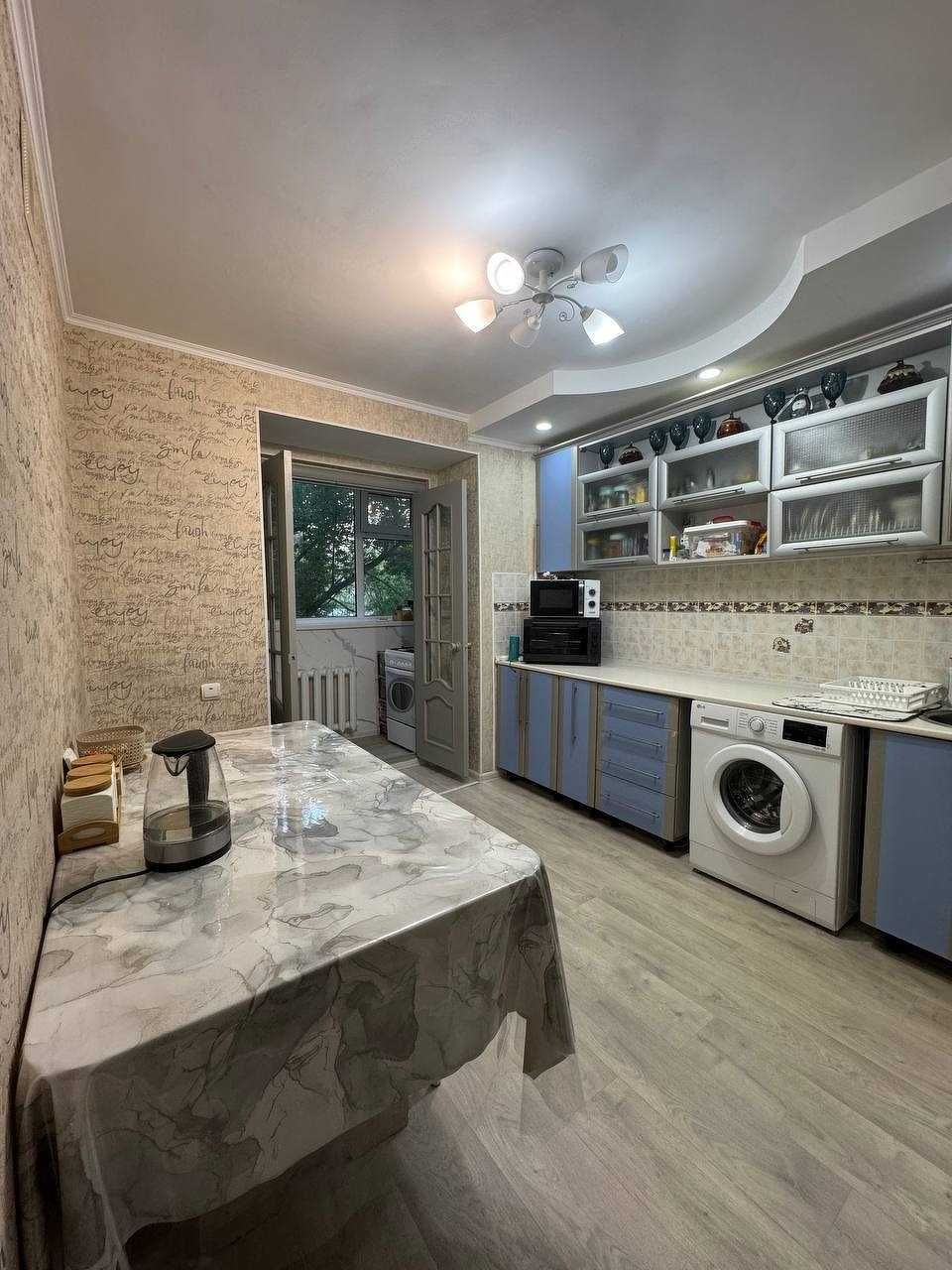 Продам 2 к.кв. по Жургенова