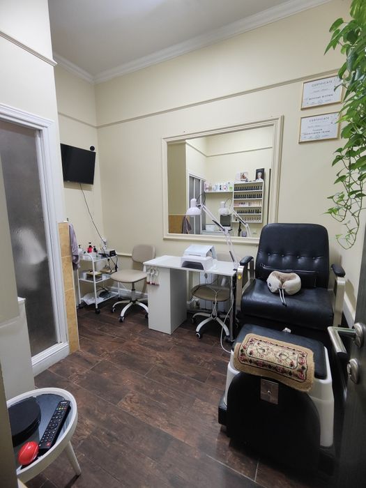 Сдам в аренду кабинет маникюра и педикюра