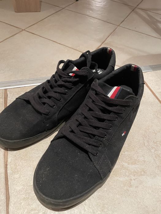 обувки tommy hilfiger