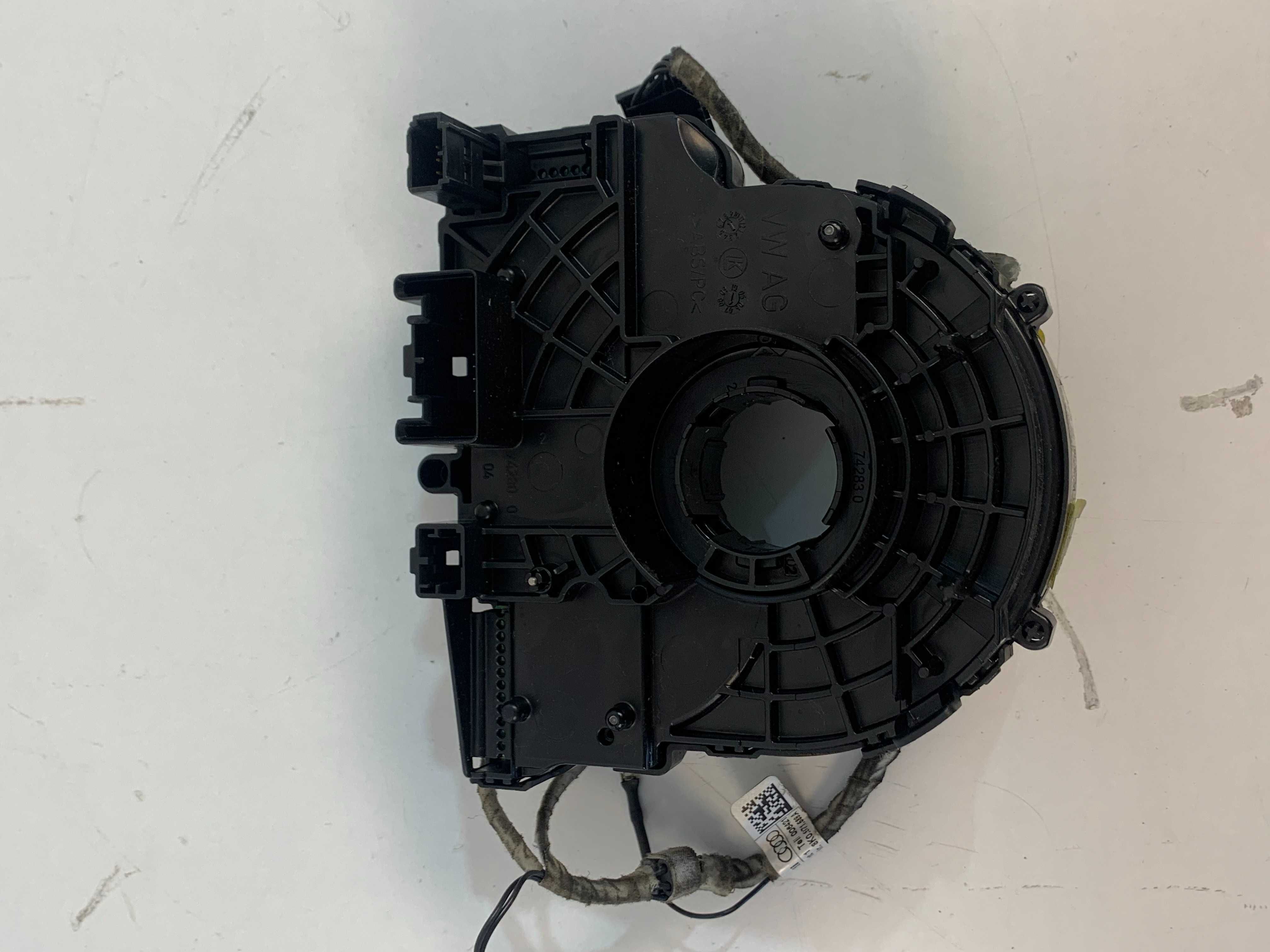 Лентов кабел Audi A4 B8 A5 8F Q5 (08-12)г. 8K0953568F