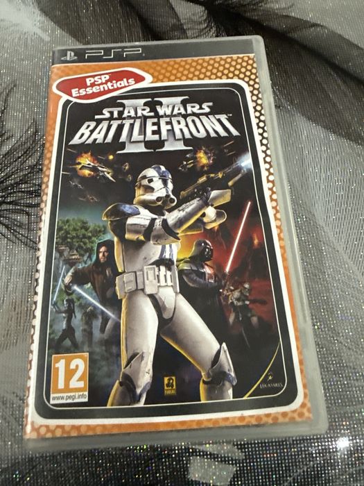 psp Използван Ама работи само батерията му е малко счупен