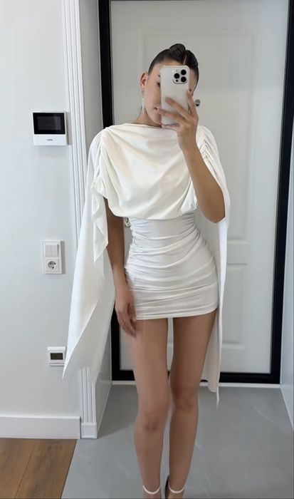 Продам платье женское