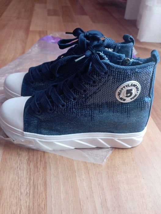 Високи маратонки