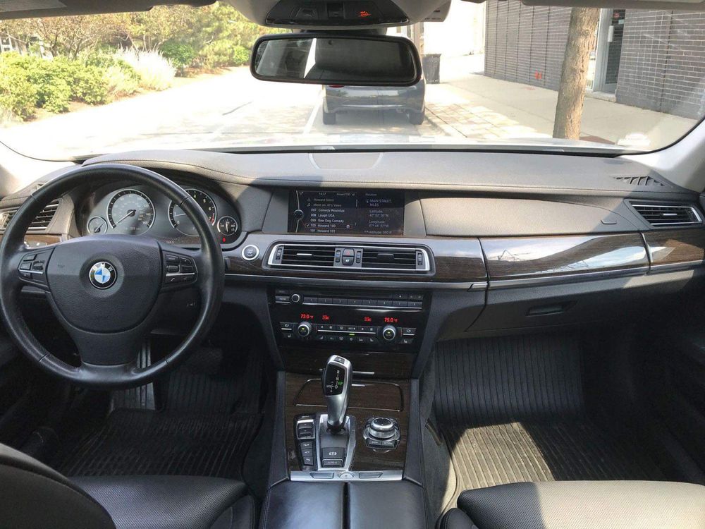 BMW F01 750Li xDrive БМВ Ф01 750  на-части!!