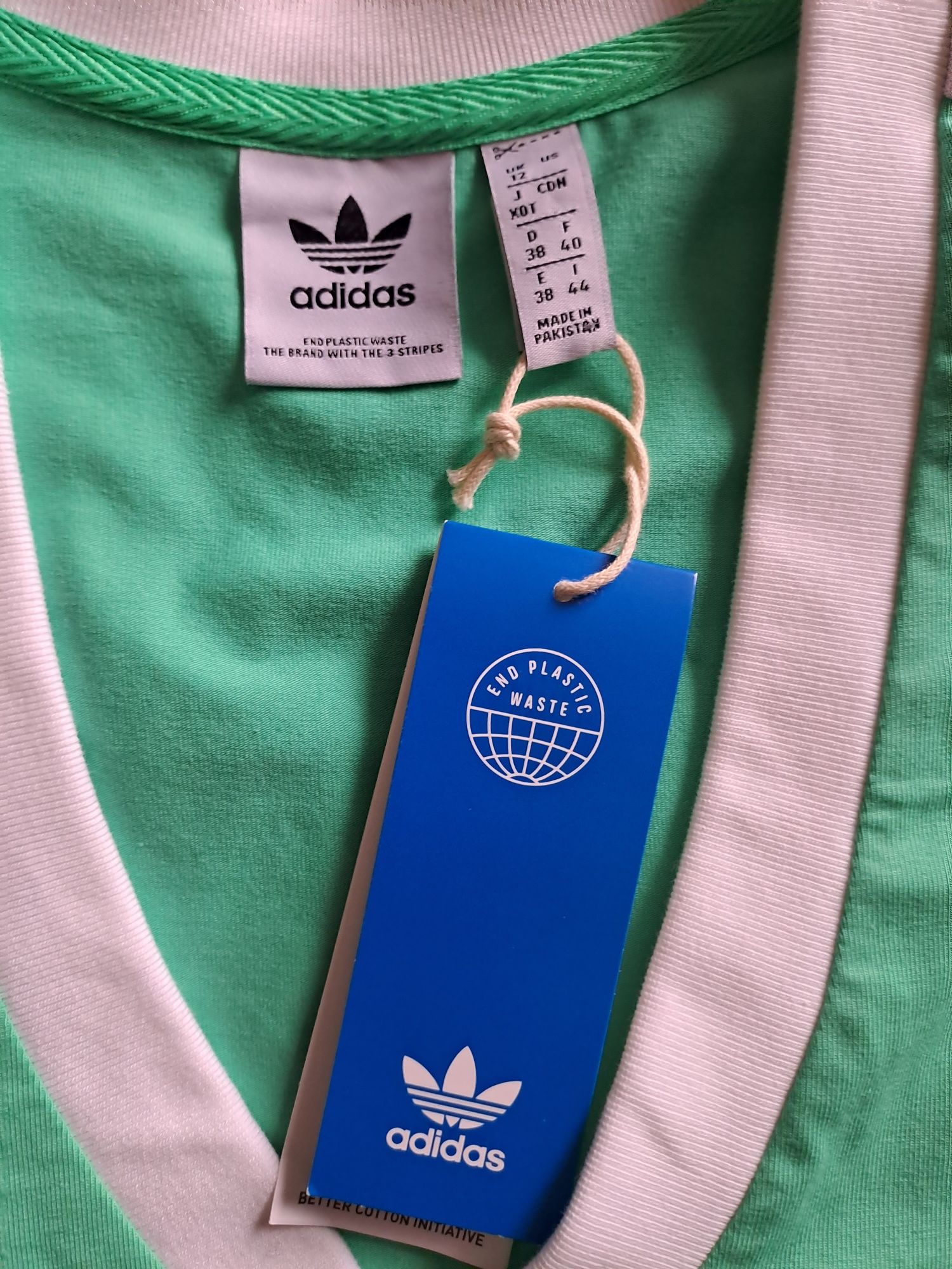 Оригинална кроп тениска Adidas