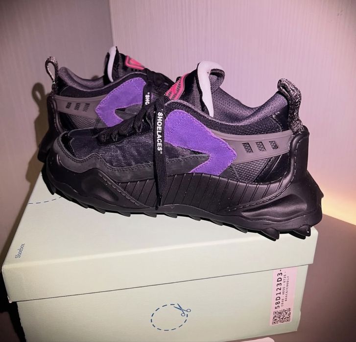 Adidasi off white odsy 1000