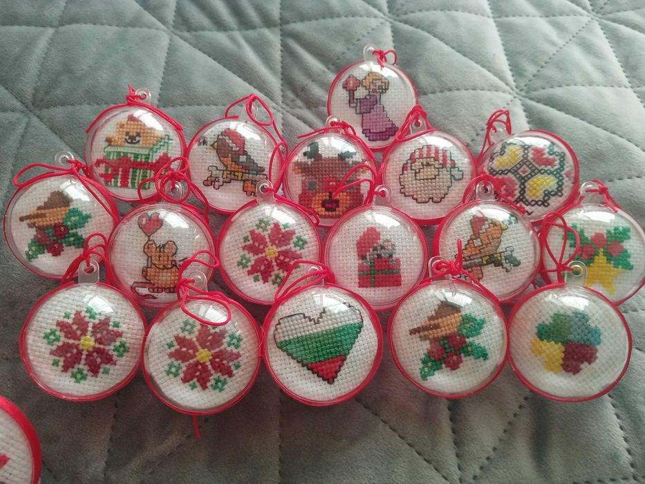 Играчки за коледна елха