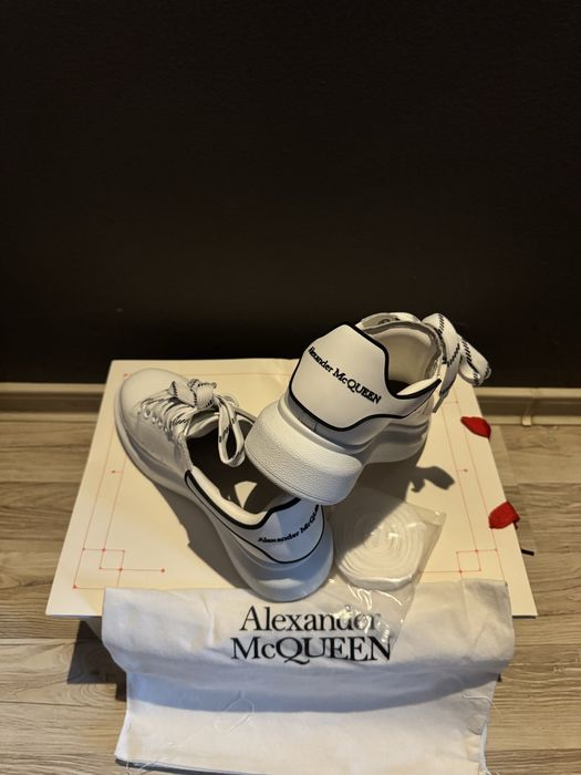 Alexander Mcqueen 39