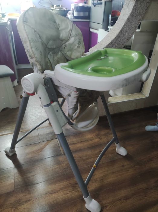 Отдам стульчик для кормления