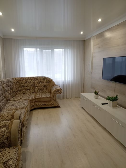 Сдам двух комнатную квартиру.