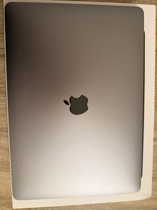 Macbook Pro M2 като нов