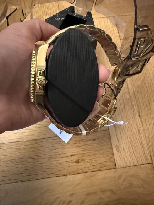 Нови Часовници Philipp Plein