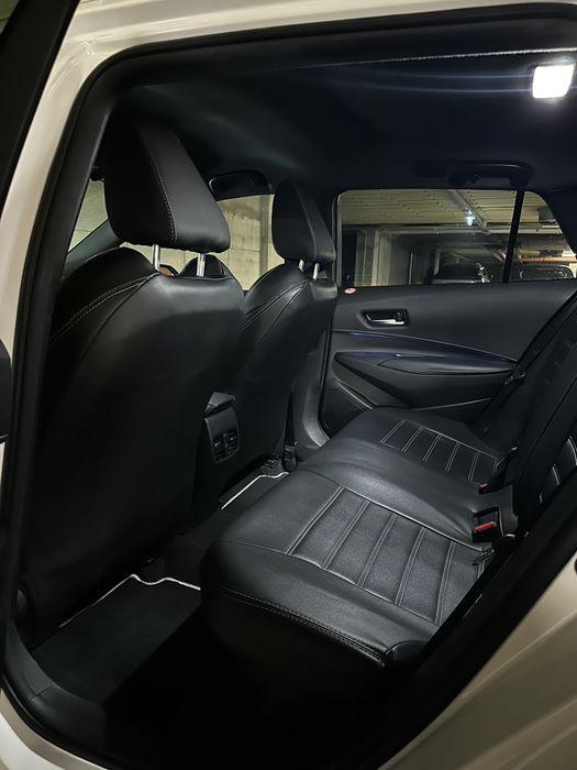 Toyota Corolla 1.8 Hybrid 140 CP, Virtual Cockpit #110.000 km