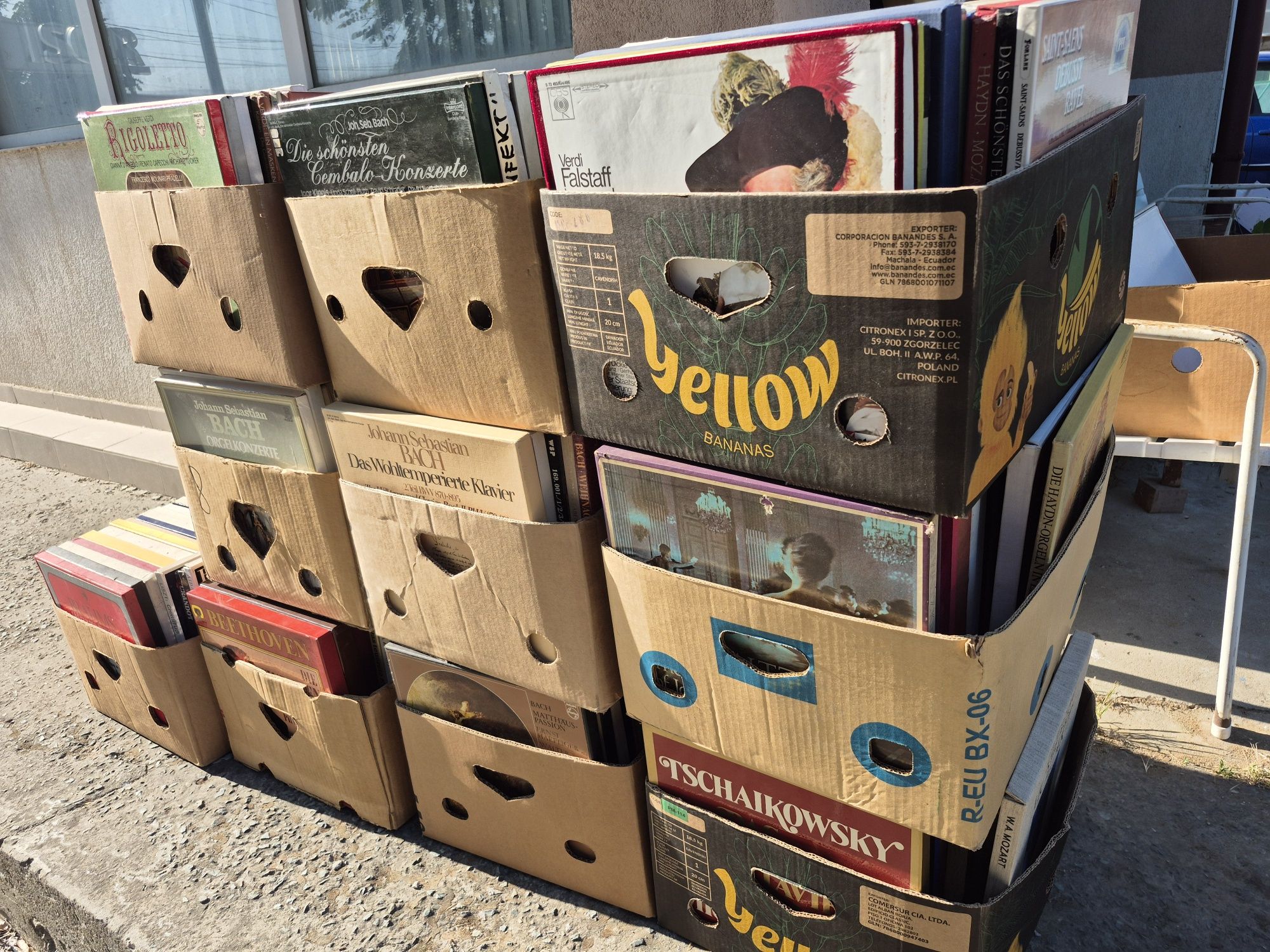 Vând colecție de 200lp, discuri vinil cu muzică clasică mixtă