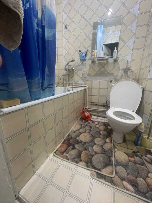 Продаю свою 1/5/5 Юнусабад 15 кв 42 м/к 2/6 балкон 99ю378ь4242