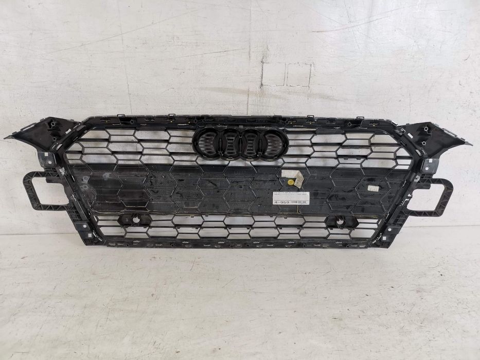 Радиаторна решетка Ауди А5 2 [фейслифт] Оригинална / Radiatorni reshet