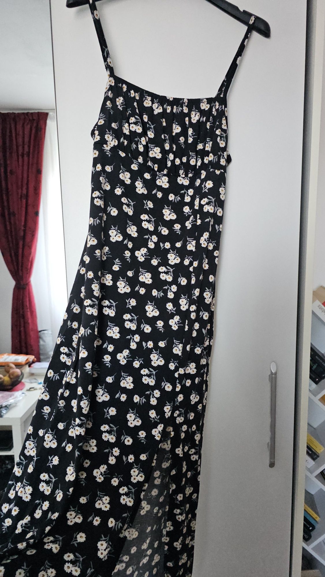 Rochie de vara cu model floral, mărimea S - nepurtata