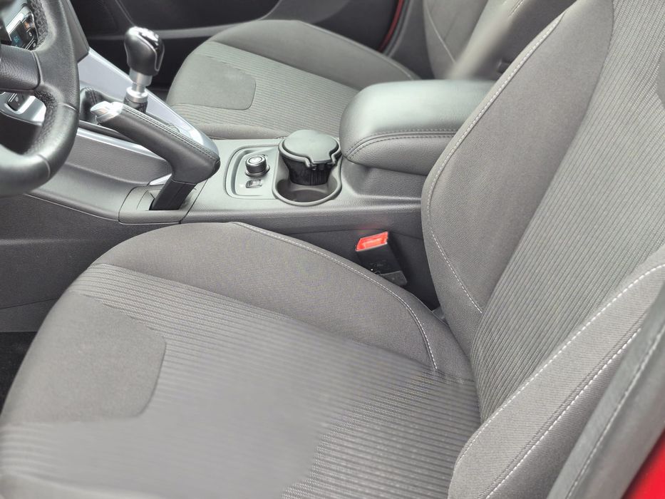 Ford focus benzina 1000 c.c  125 c.p