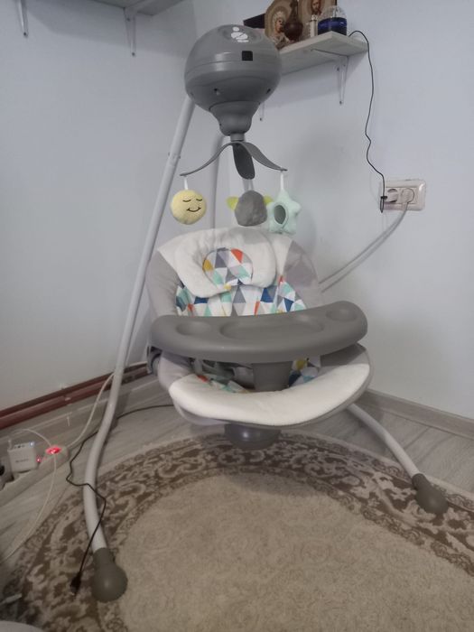 Vând leagăn electric