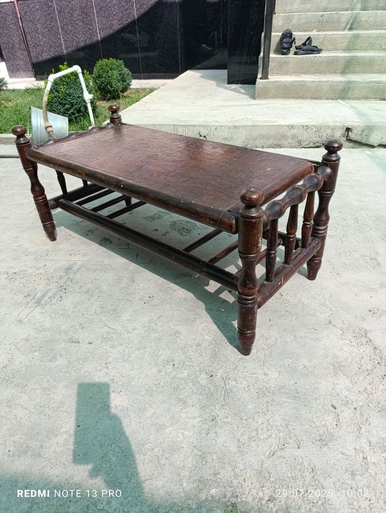 Продам старый столик