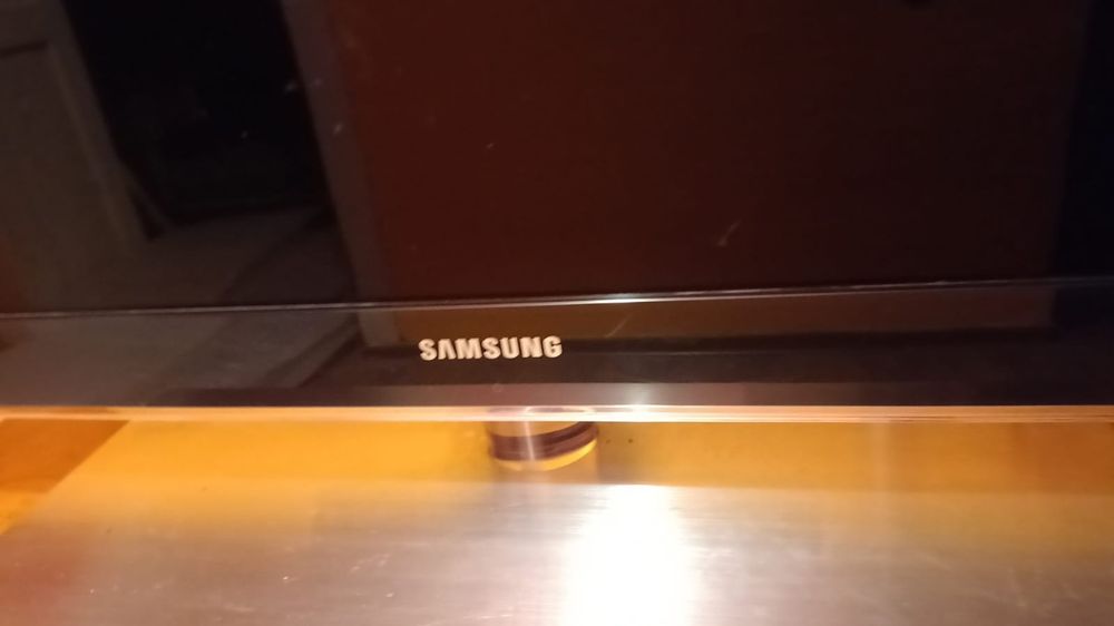 Smart TV Samsung diagonala 117 cm