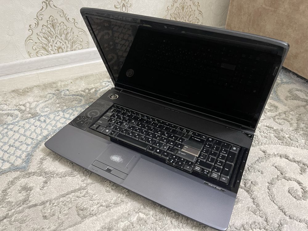 Продам ноутбук Acer Aspire 8930 18"