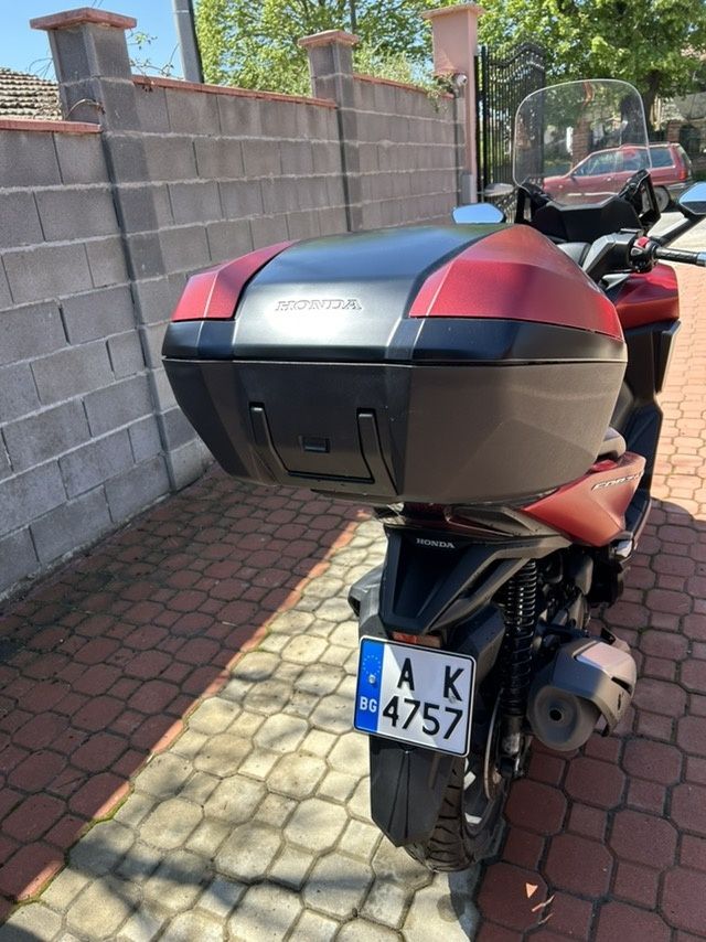 Продава Honda350