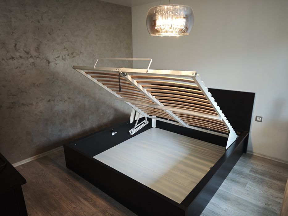 Легло Ikea MALM 210 на 195 см