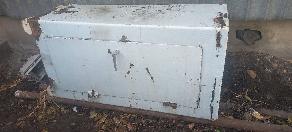 Продам сейф советский