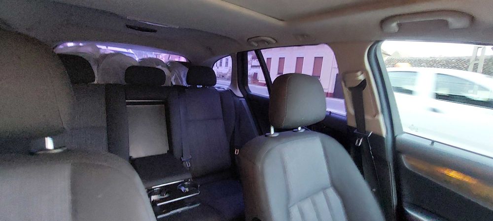Vând Mercedes C Class