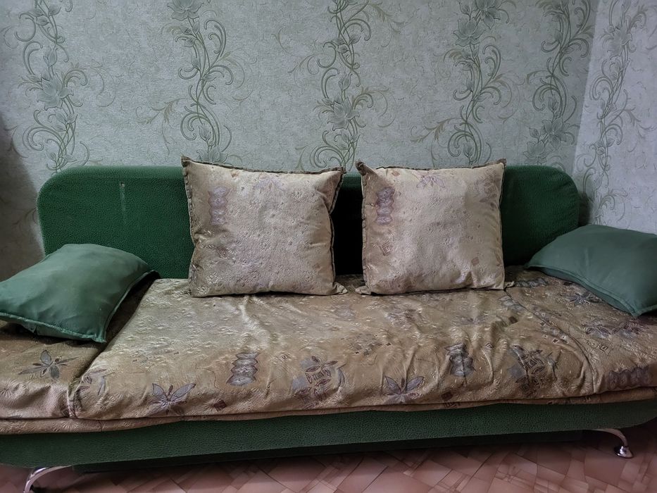 Отдам тахту даром