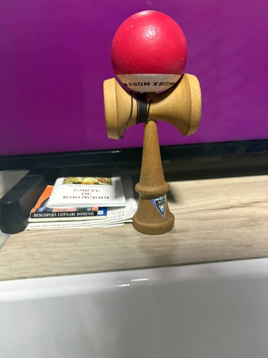 Krom pop sticky rosu