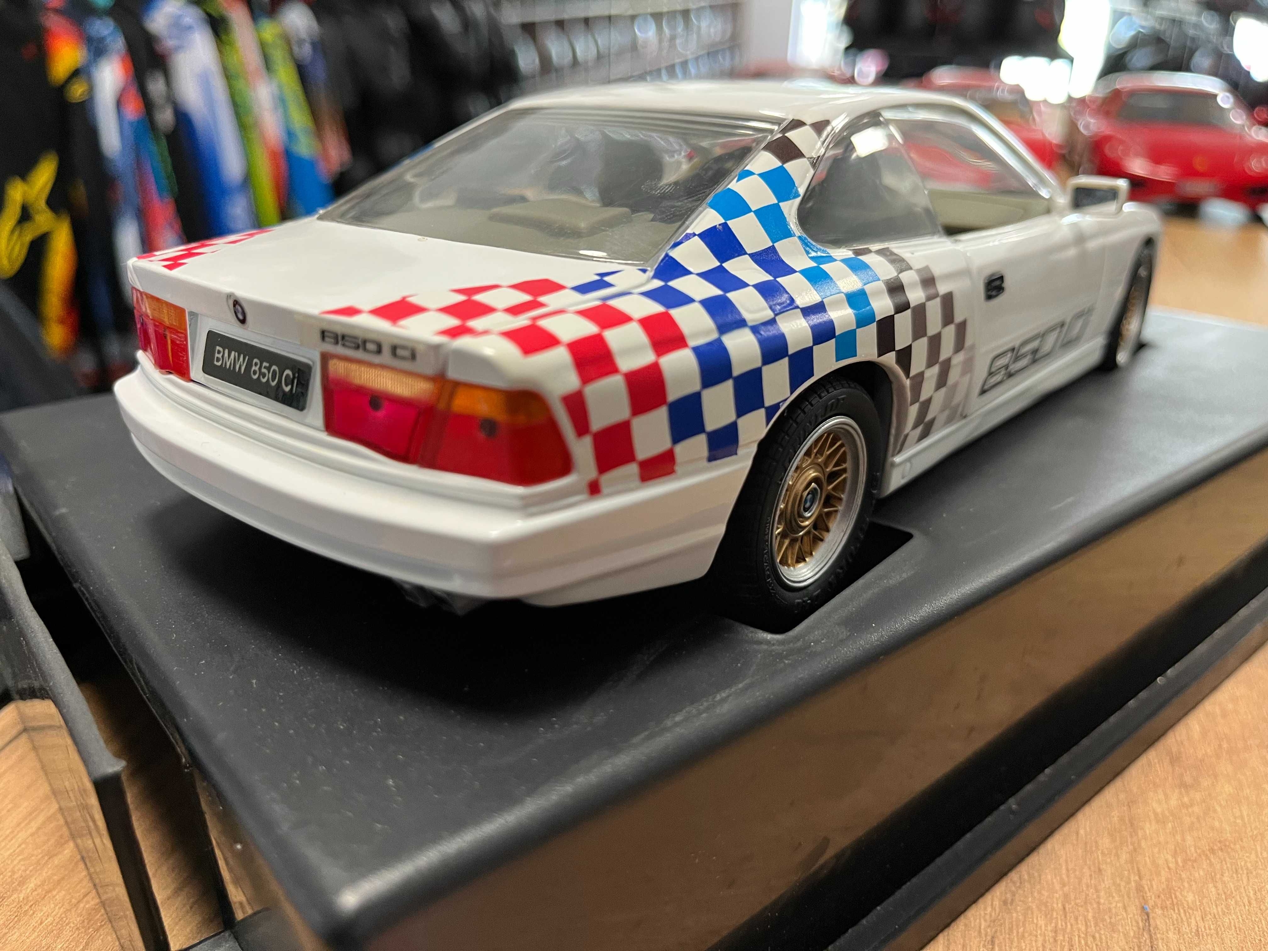 Чисто нов REVELL метален колекционерски модел количка BMW 850 Ci 1:18