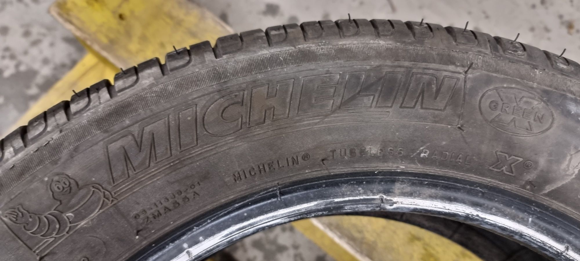 2бр Летни гуми 185/60/15 Michelin