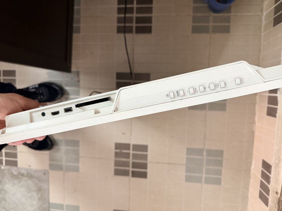 Телевизор TOSHIBA EL834G