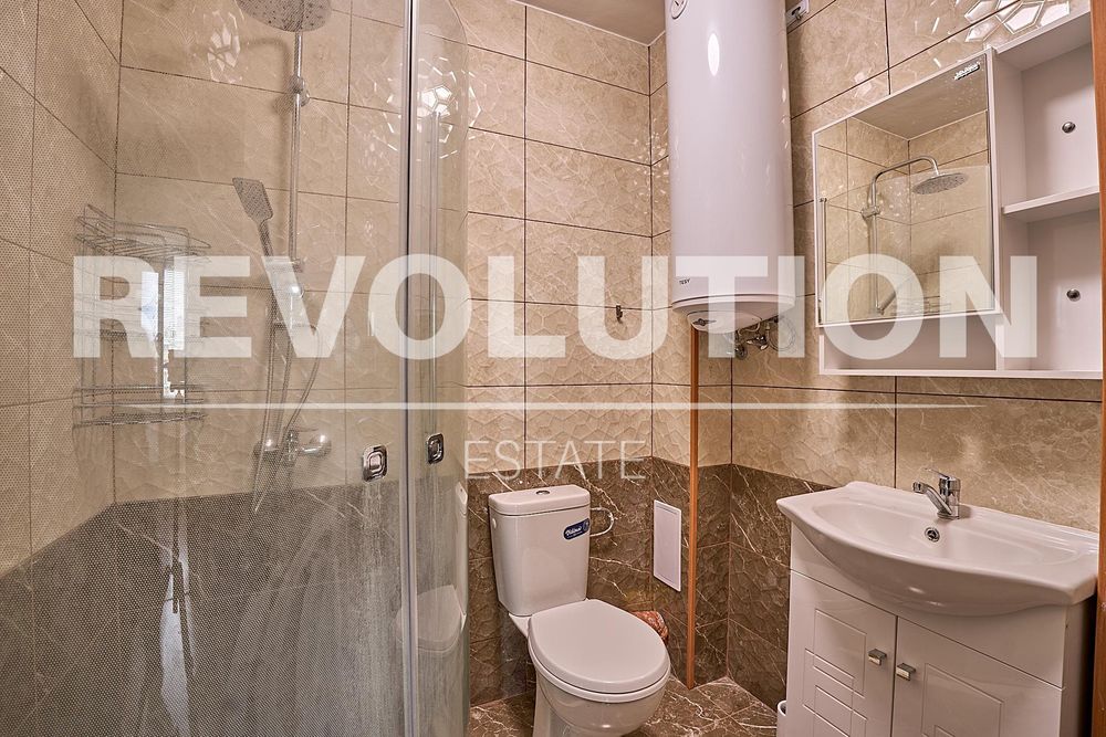 Дава се под наем Тристаен апартамент в Пловдив, Кючук Париж - 90 кв.м за 550 € - Снимка #7